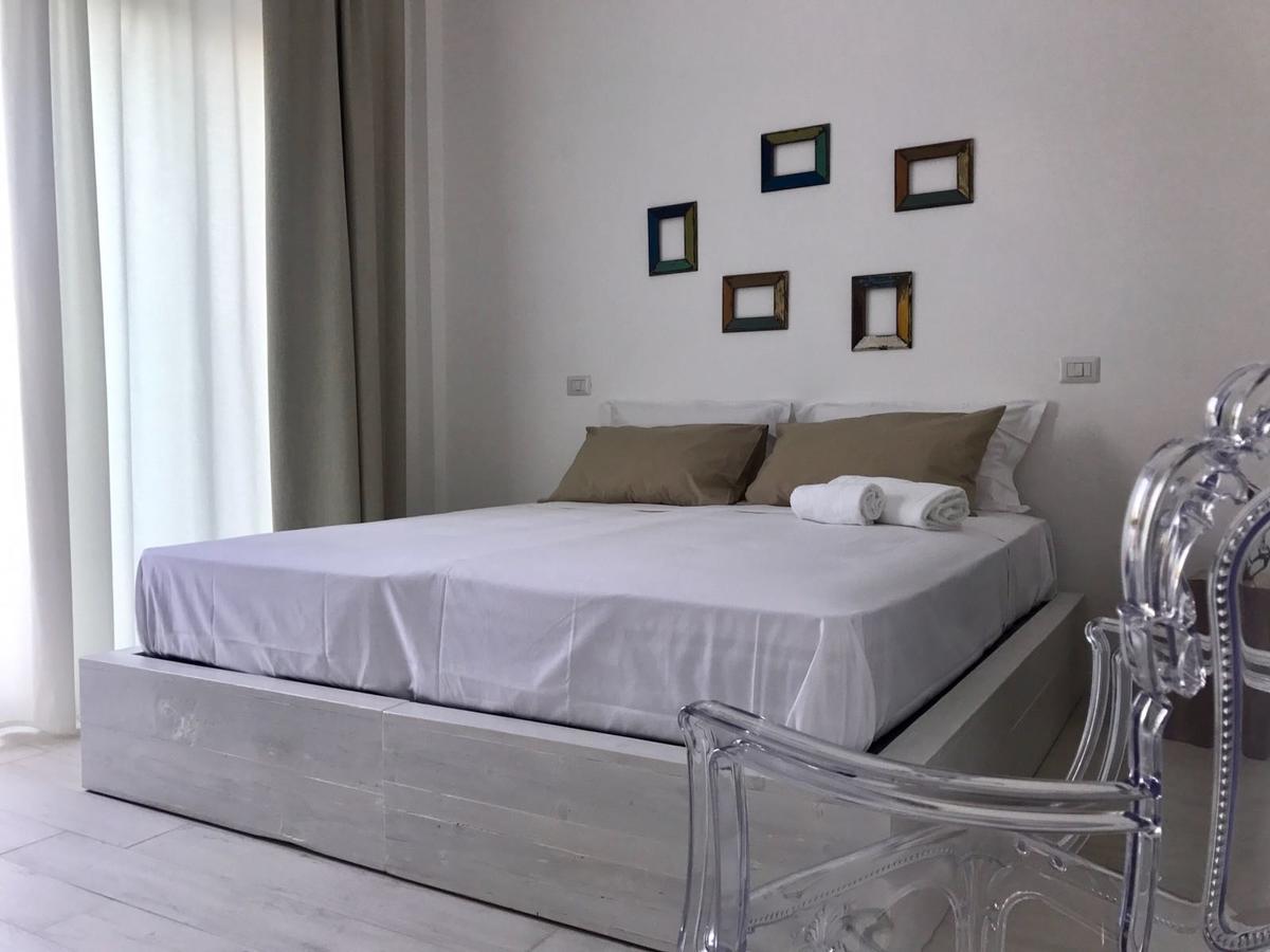 Le Stanze Di Meli Bed and Breakfast Palagianello Exteriör bild